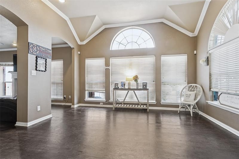 2314 Balleybrooke Drive, Lewisville TX 75077 - Photo 5