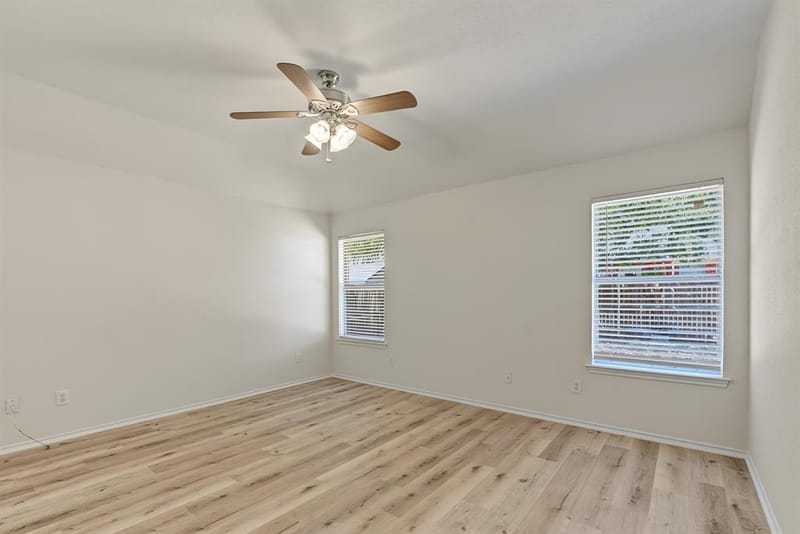 204 Troxell Boulevard, Rhome TX 76078 - Photo 17