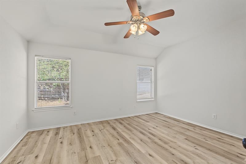 204 Troxell Boulevard, Rhome TX 76078 - Photo 20