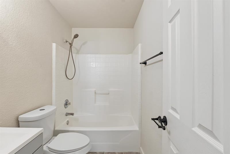 204 Troxell Boulevard, Rhome TX 76078 - Photo 31