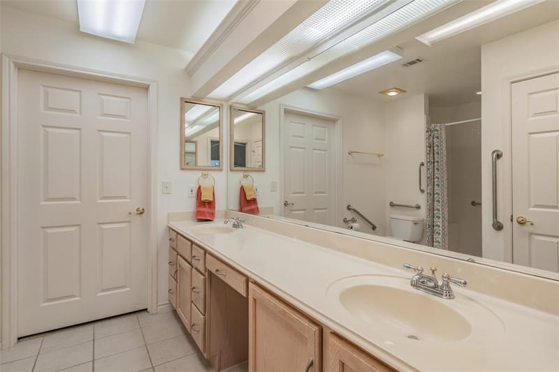 918 Bridges Drive, Arlington TX 76012 - Photo 23