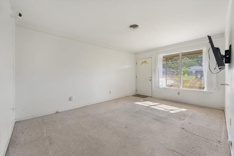813 Jerry Lane, Bedford TX 76022 - Photo 13