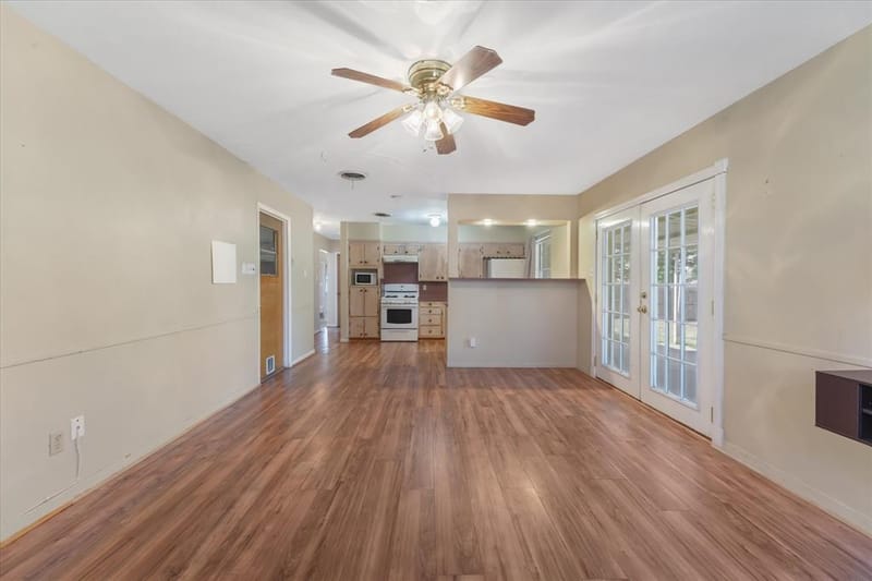 813 Jerry Lane, Bedford TX 76022 - Photo 7