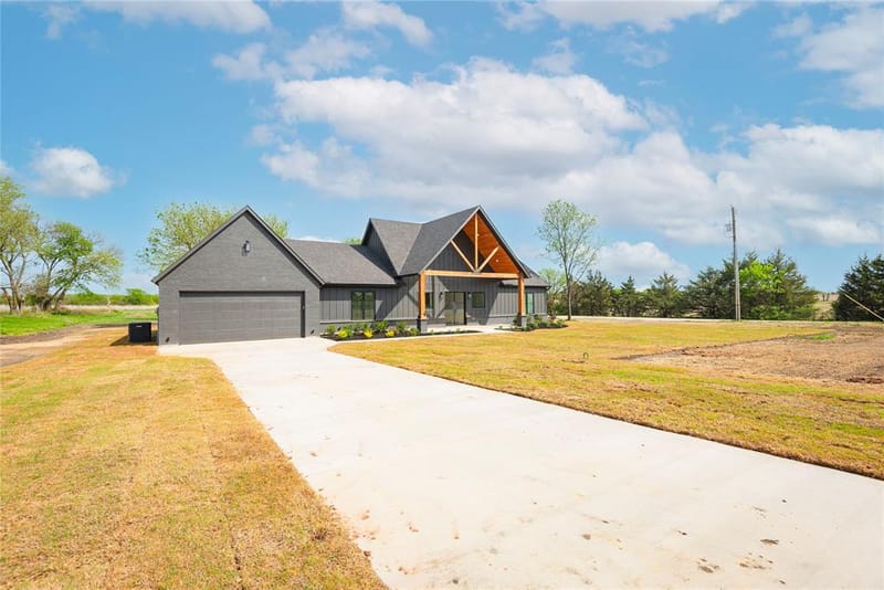 4863 County Road 1098, Celeste TX 75423 - Photo 15