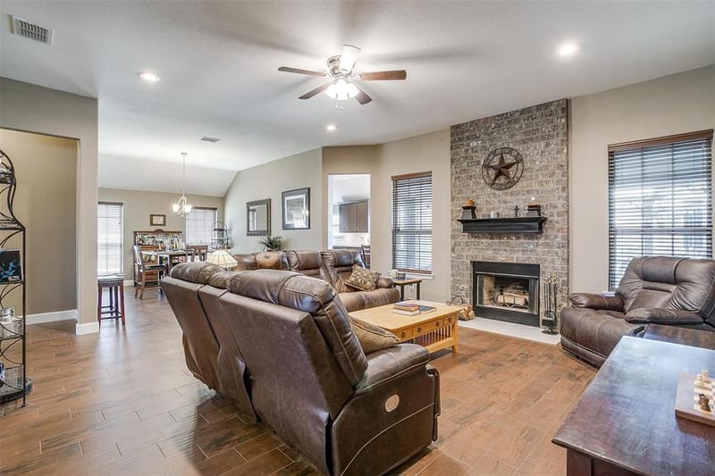 2004 Hill Crest Court, Weatherford TX 76086 - Photo 10