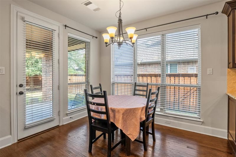 419 Paluxy Drive, Irving TX 75039 - Photo 12