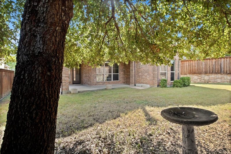 419 Paluxy Drive, Irving TX 75039 - Photo 31