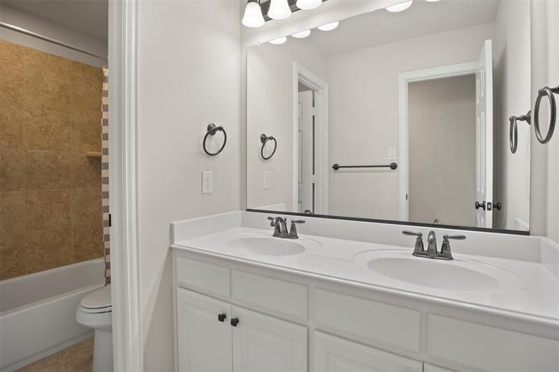 419 Paluxy Drive, Irving TX 75039 - Photo 25