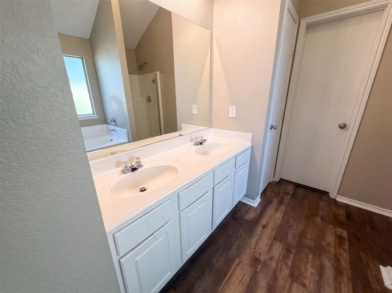 809 Canyon Cove Drive, Burleson TX 76028 - Photo 11