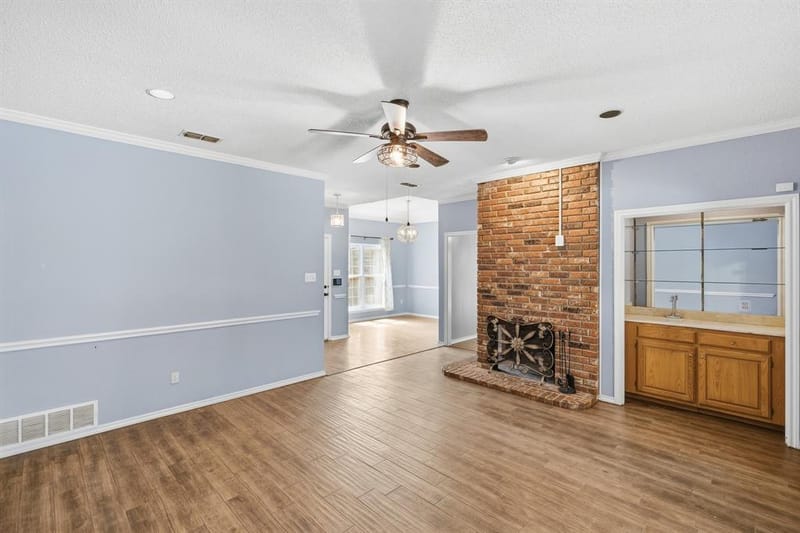 1708 Willow Vale Drive, Fort Worth TX 76134 - Photo 7