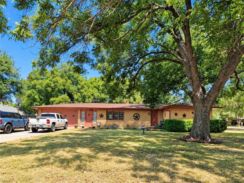800 Kerry Lane, Azle TX 76020
