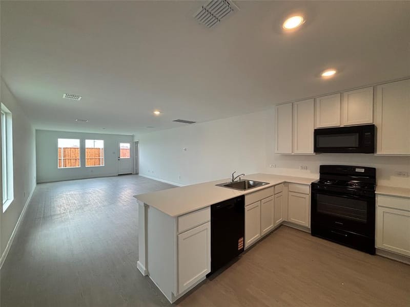 1657 Black Kite Lane, Fort Worth TX 76140 - Photo 6