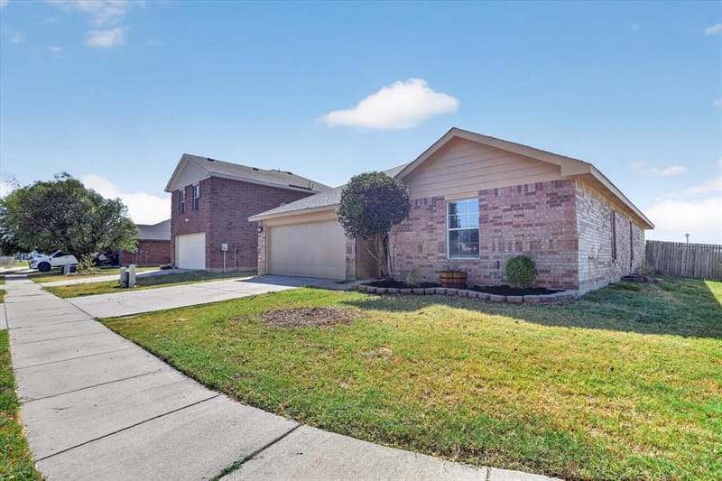 12933 Azure Heights Place, Rhome TX 76078 - Photo 16