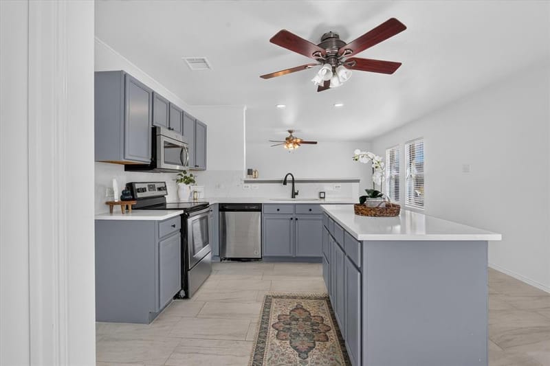 12933 Azure Heights Place, Rhome TX 76078