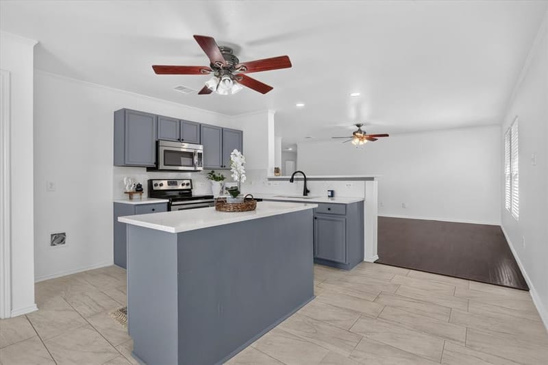 12933 Azure Heights Place, Rhome TX 76078 - Photo 8