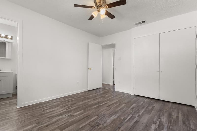 2563 Wood Valley Drive, Dallas TX 75211 - Photo 13
