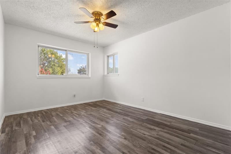 2563 Wood Valley Drive, Dallas TX 75211 - Photo 17