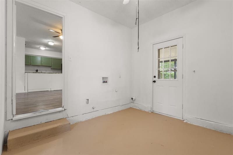 2563 Wood Valley Drive, Dallas TX 75211 - Photo 22