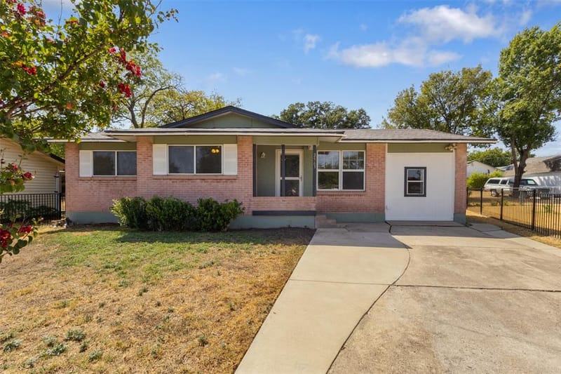 2563 Wood Valley Drive, Dallas TX 75211