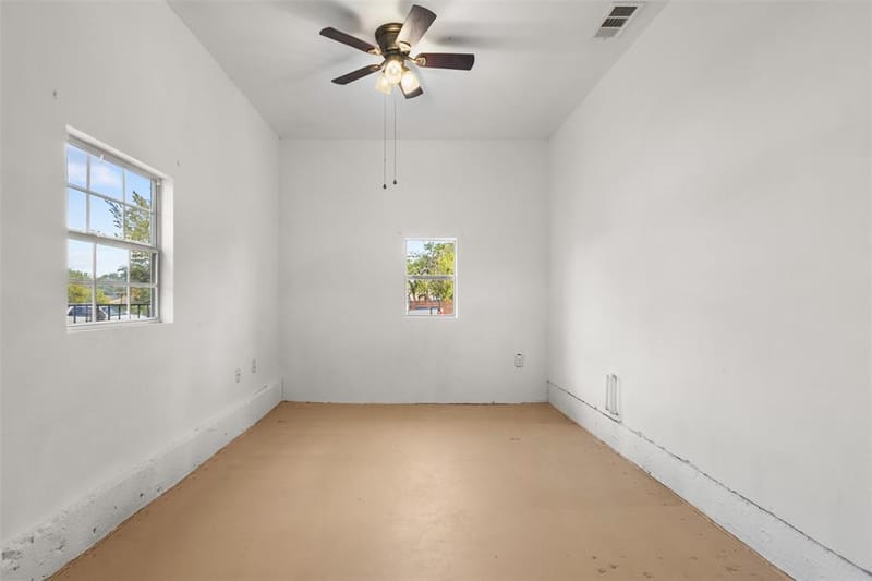 2563 Wood Valley Drive, Dallas TX 75211 - Photo 20