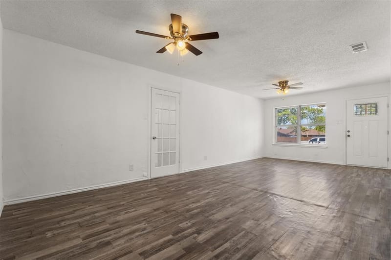 2563 Wood Valley Drive, Dallas TX 75211 - Photo 8