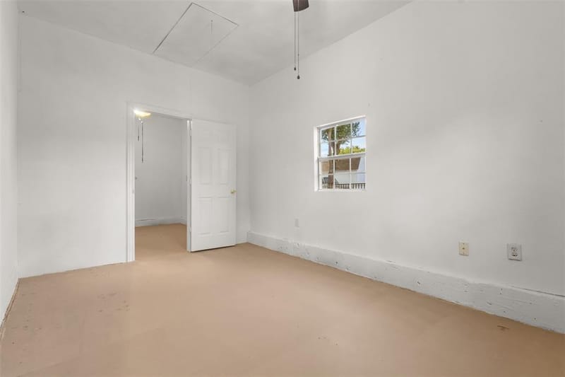 2563 Wood Valley Drive, Dallas TX 75211 - Photo 21