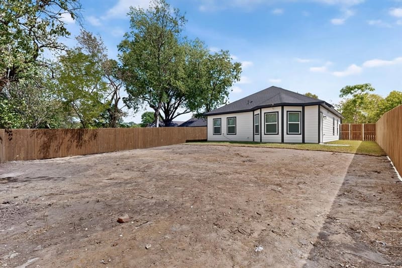 1308 E Collin Street, Corsicana TX 75110 - Photo 32