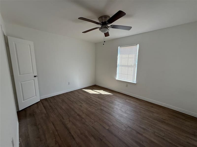 3233 Springview Avenue, Dallas TX 75216 - Photo 6