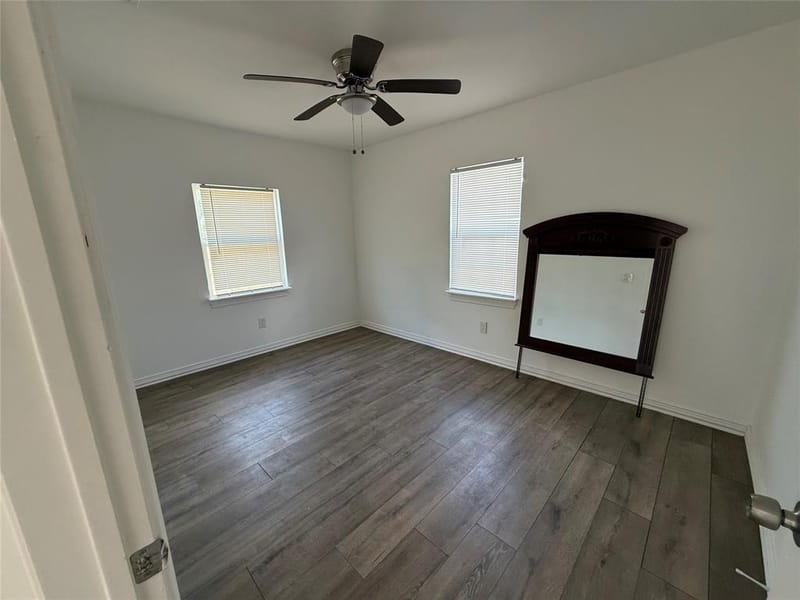 3233 Springview Avenue, Dallas TX 75216 - Photo 7