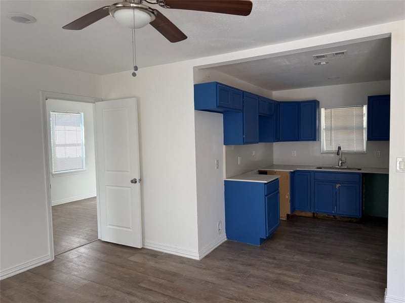 3233 Springview Avenue, Dallas TX 75216 - Photo 3