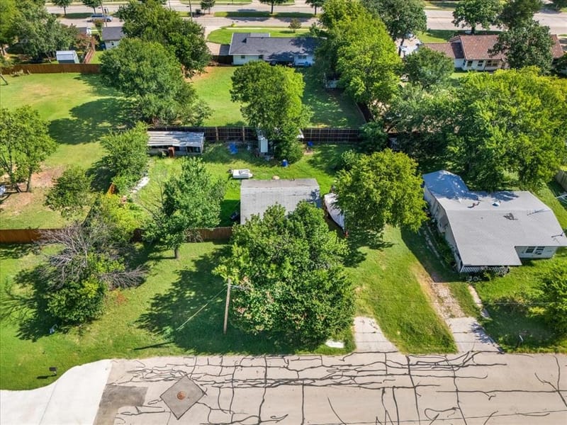 506 Alvarado Street, Mansfield TX 76063 - Photo 3