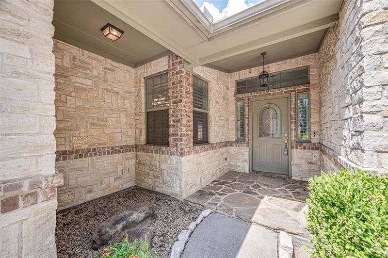 2205 Covington Court, Sherman TX 75092 - Photo 3