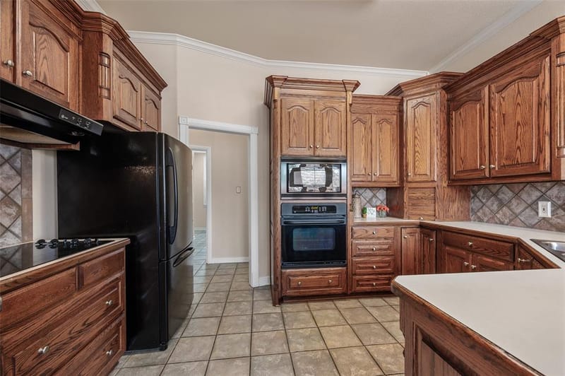 2205 Covington Court, Sherman TX 75092 - Photo 10