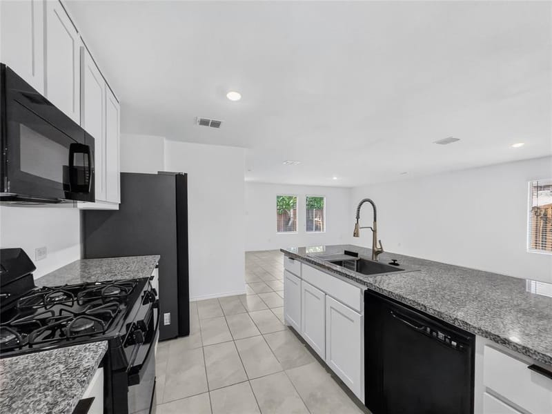 1520 Claireborne Court, Little Elm TX 75068 - Photo 7