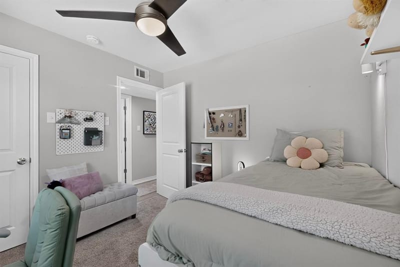8632 Kingspoint Drive, Dallas TX 75238 - Photo 18
