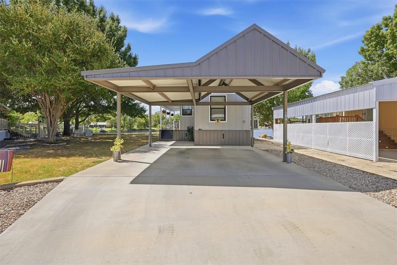 817 Brazos Harbor Circle, Granbury TX 76048 - Photo 30