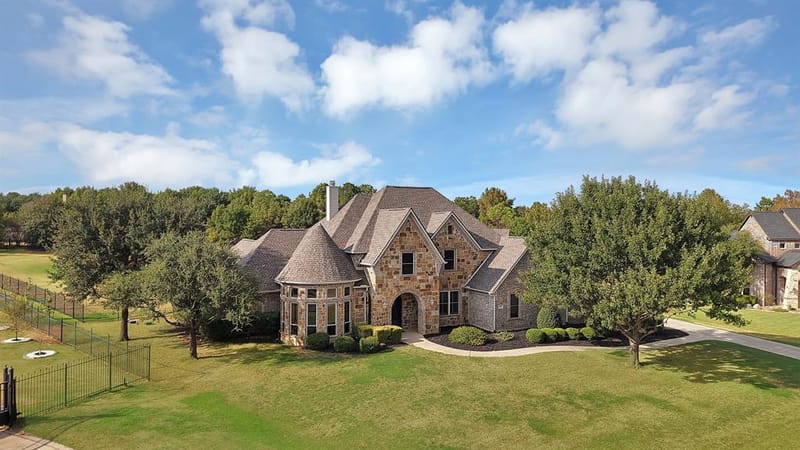 120 Kyle Court, Double Oak TX 75077 - Photo 2