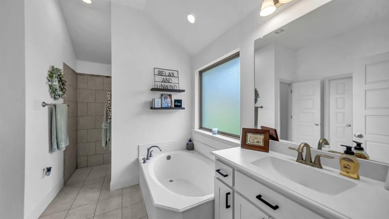 421 Vaquero, Weatherford TX 76087 - Photo 21