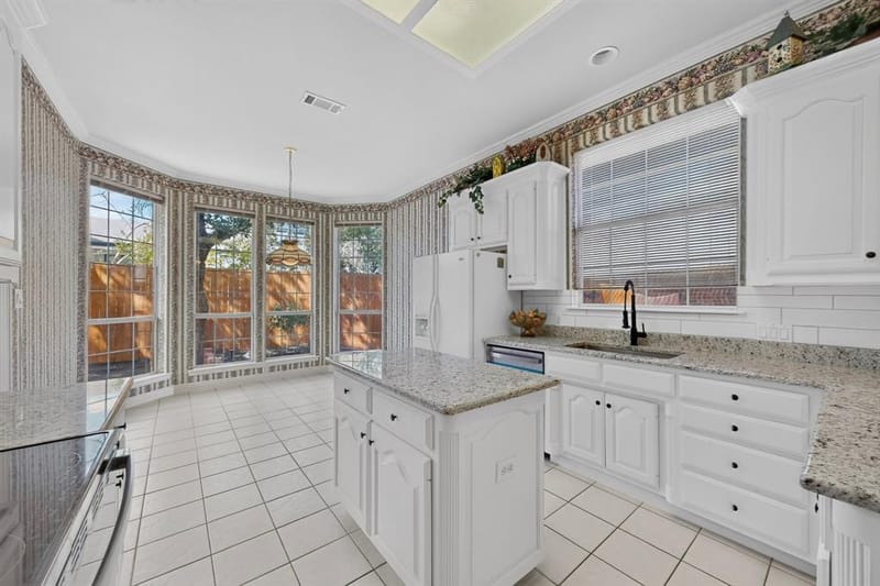 6615 Shelton Home Court, Arlington TX 76017 - Photo 6