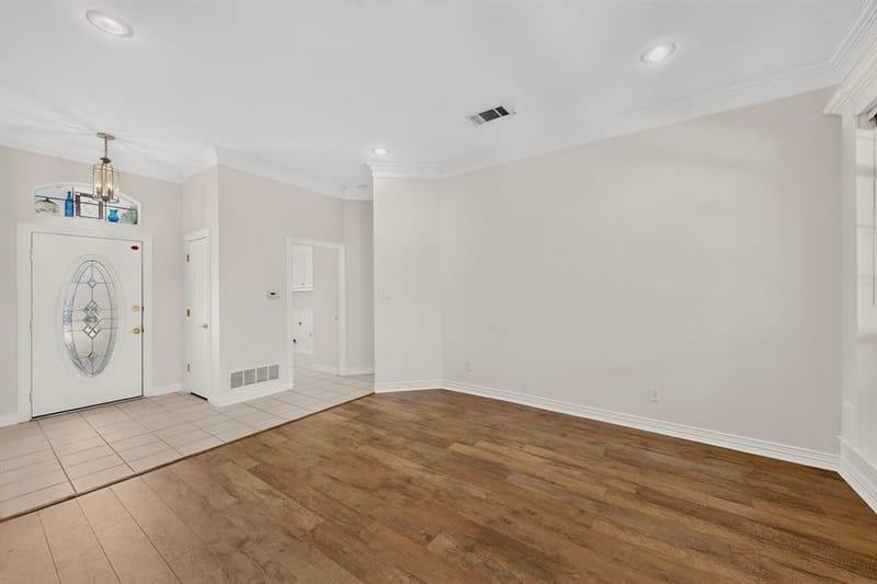 6615 Shelton Home Court, Arlington TX 76017 - Photo 9