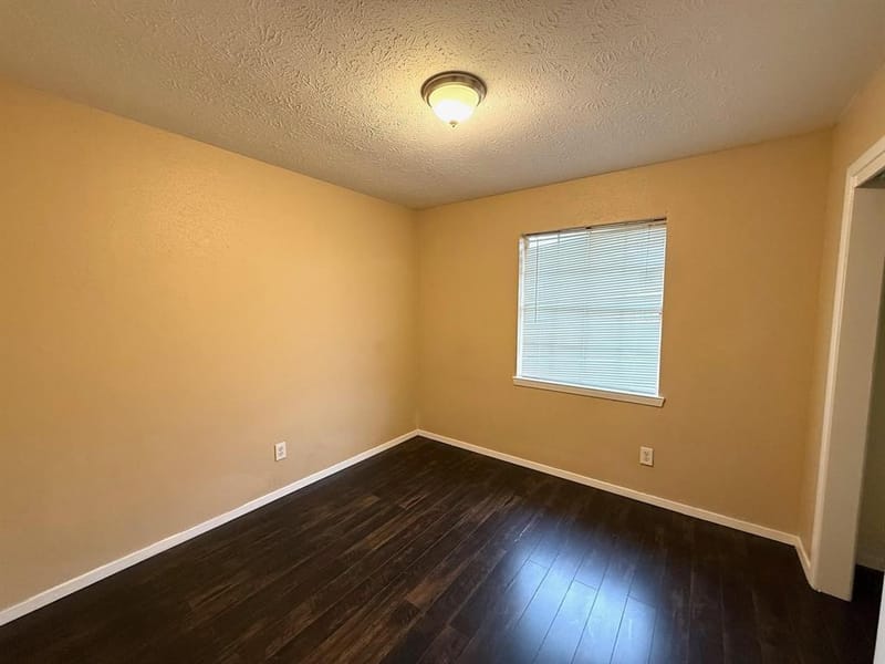 2705 Tanglewood Drive, Lancaster TX 75134 - Photo 16