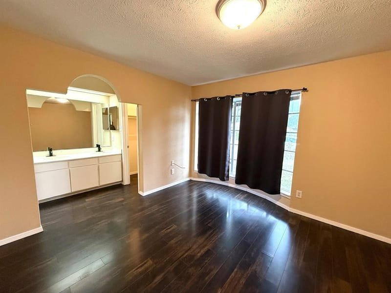 2705 Tanglewood Drive, Lancaster TX 75134 - Photo 14