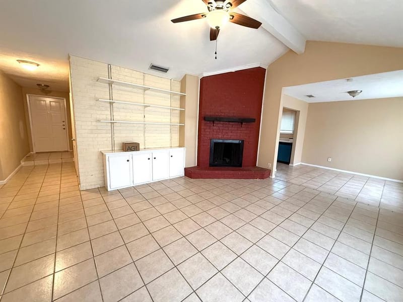 2705 Tanglewood Drive, Lancaster TX 75134 - Photo 11