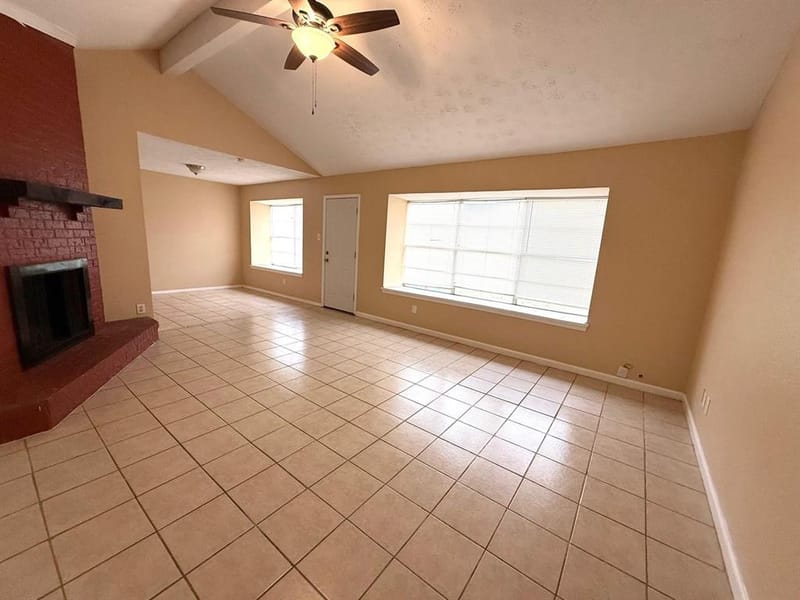 2705 Tanglewood Drive, Lancaster TX 75134 - Photo 8