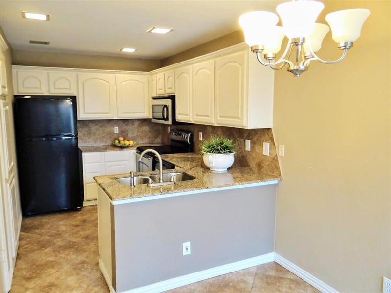 517 Ranch Trail # 127, Irving TX 75063 - Photo 12