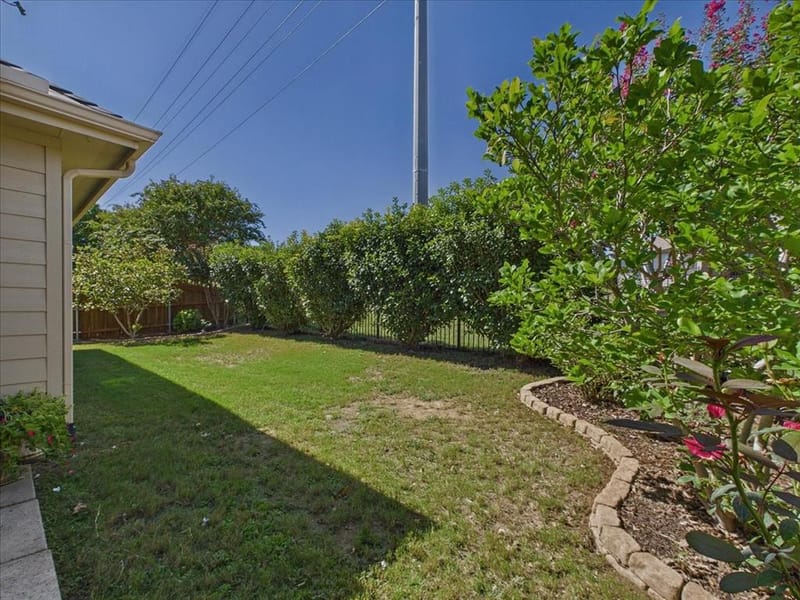 15737 Landing Creek Lane, Fort Worth TX 76262 - Photo 10