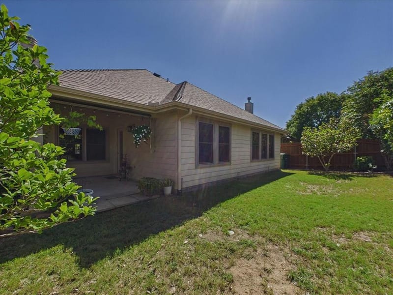 15737 Landing Creek Lane, Fort Worth TX 76262 - Photo 11