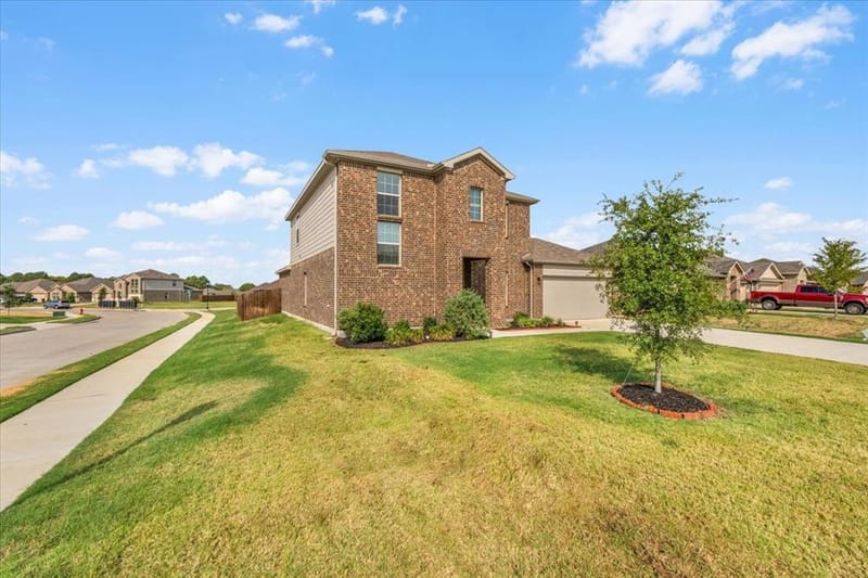344 Valentine Court, Burleson TX 76028 - Photo 3