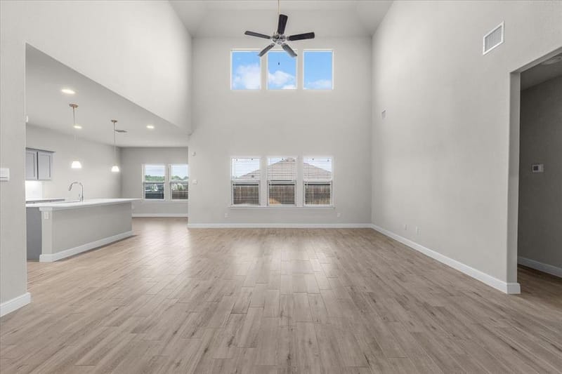 344 Valentine Court, Burleson TX 76028 - Photo 5