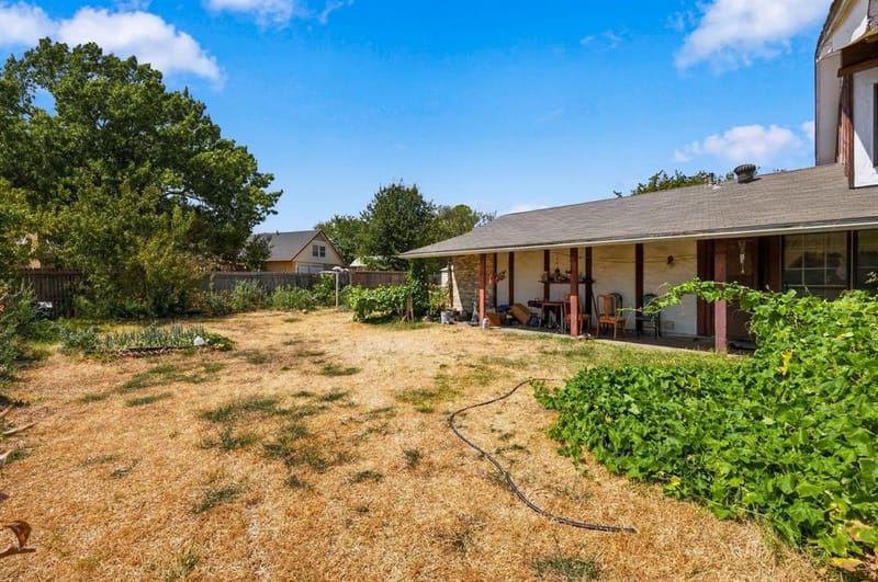 2721 Vancouver Street, Irving TX 75062 - Photo 23